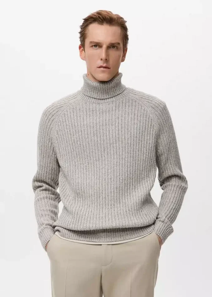 Sweter z golfem z mieszanki wełny Sweter z golfem z mieszanki wełny