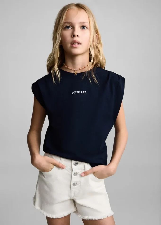 Szorty jeansowe z postrzępionym brzegiem Szorty jeansowe z postrzępionym brzegiem