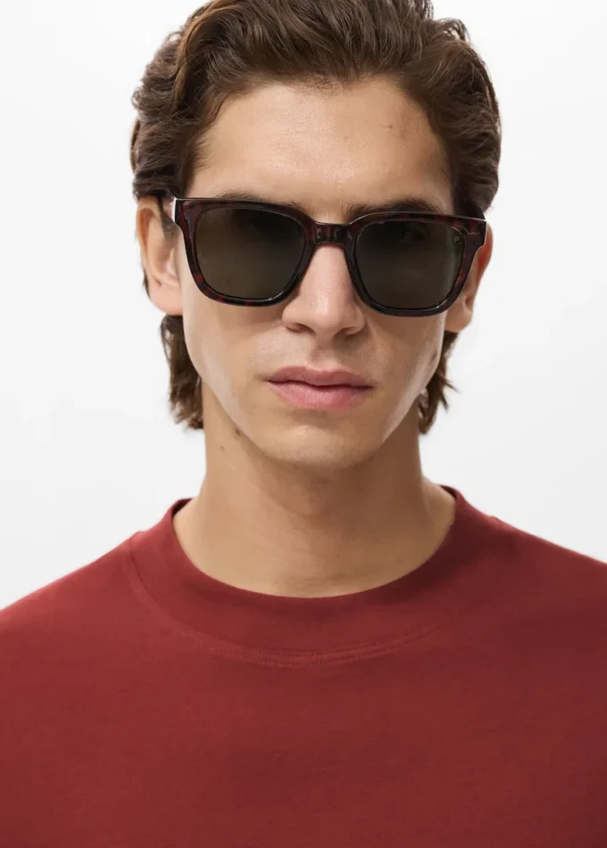 T-shirt 100% bawełna, prosty krój, kieszeń T-shirt 100% bawełna, prosty krój, kieszeń