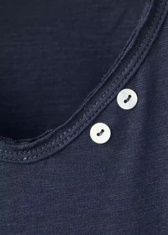 T-shirt z guzikami z masy perłowej