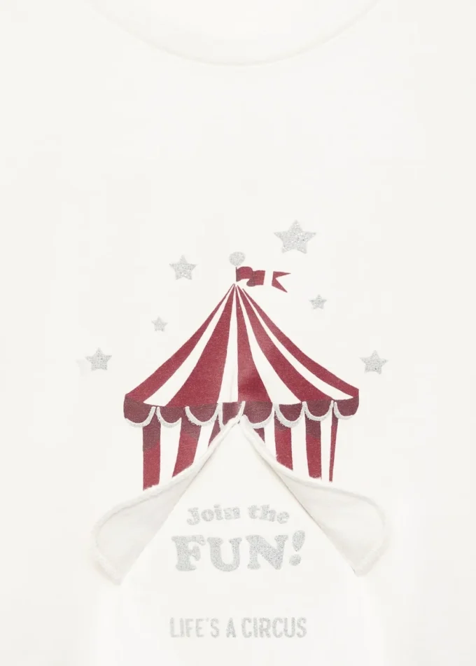 T-shirt z haftowanym brokatem T-shirt z haftowanym brokatem