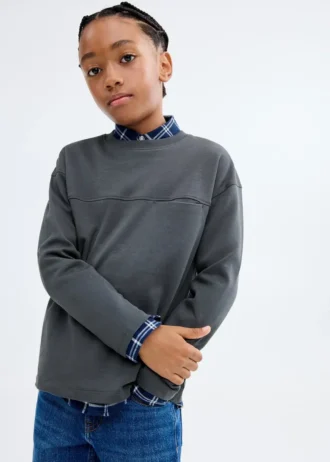 T-shirt z kieszenią i detalami szwów T-shirt z kieszenią i detalami szwów