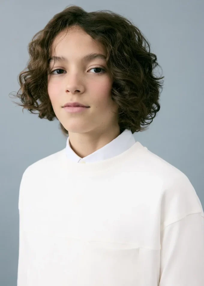 T-shirt z kieszenią i detalami szwów T-shirt z kieszenią i detalami szwów