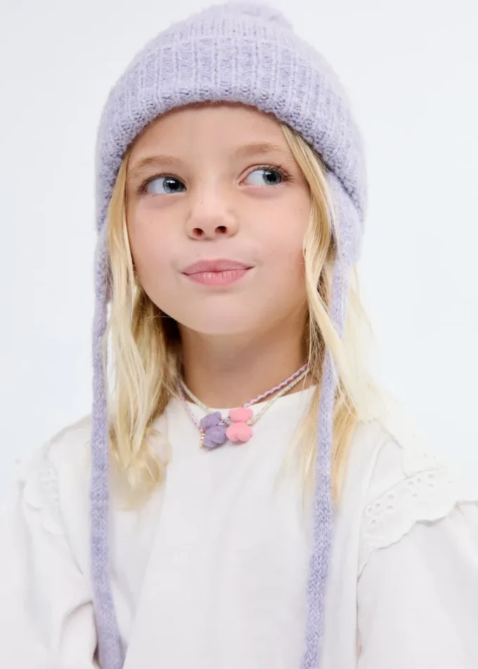 T-shirt z koronkowymi detalami T-shirt z koronkowymi detalami