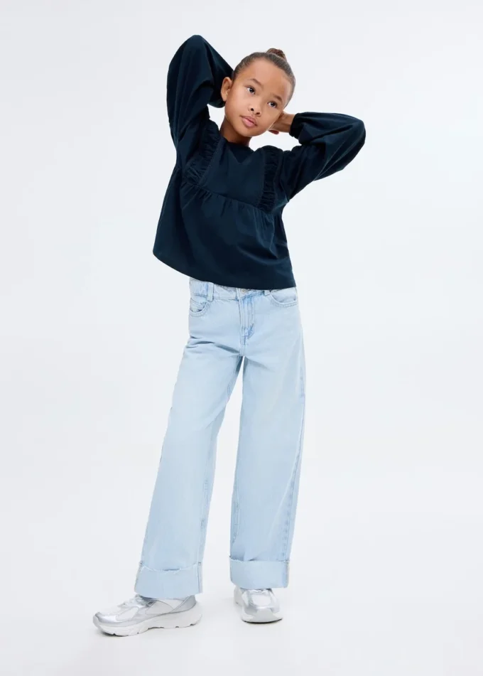 T-shirt z marszczonymi detalami T-shirt z marszczonymi detalami