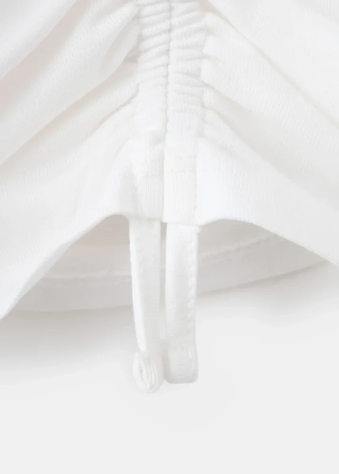 T-shirt z nadrukiem i marszczeniem T-shirt z nadrukiem i marszczeniem