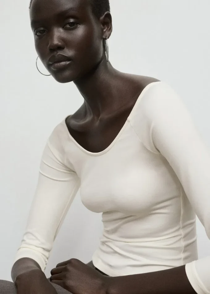 T-shirt z rękawami o długości 3/4 T-shirt z rękawami o długości 3/4