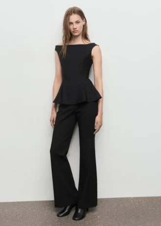 Top bez ramiączek z falbaną Top bez ramiączek z falbaną