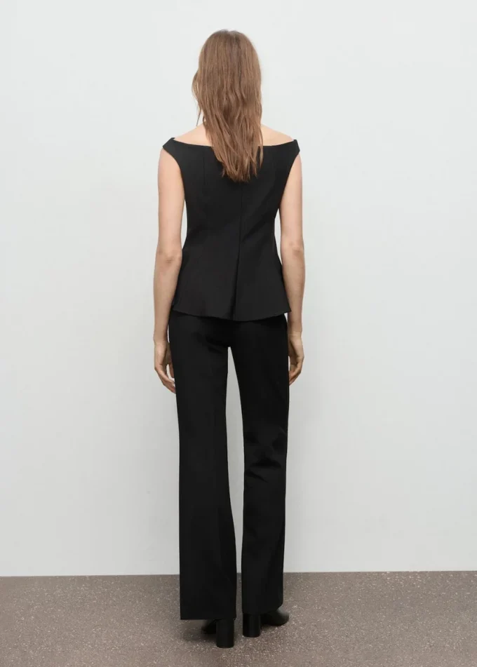 Top bez ramiączek z falbaną Top bez ramiączek z falbaną