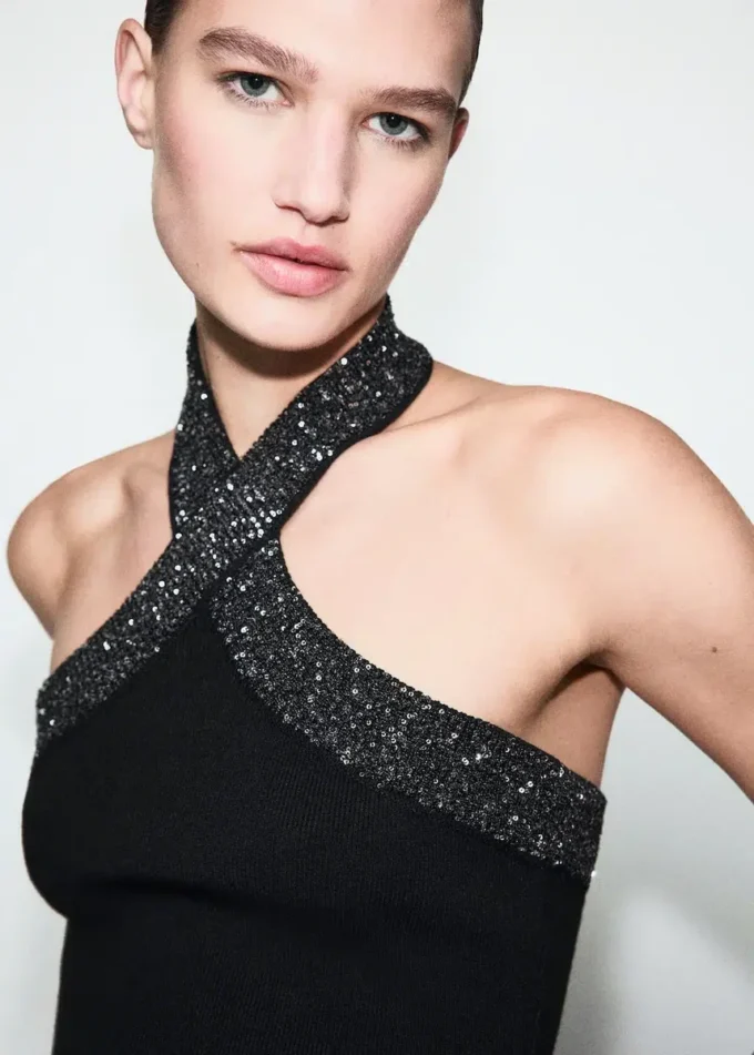 Top z odkrytymi ramionami i brokatem Top z odkrytymi ramionami i brokatem