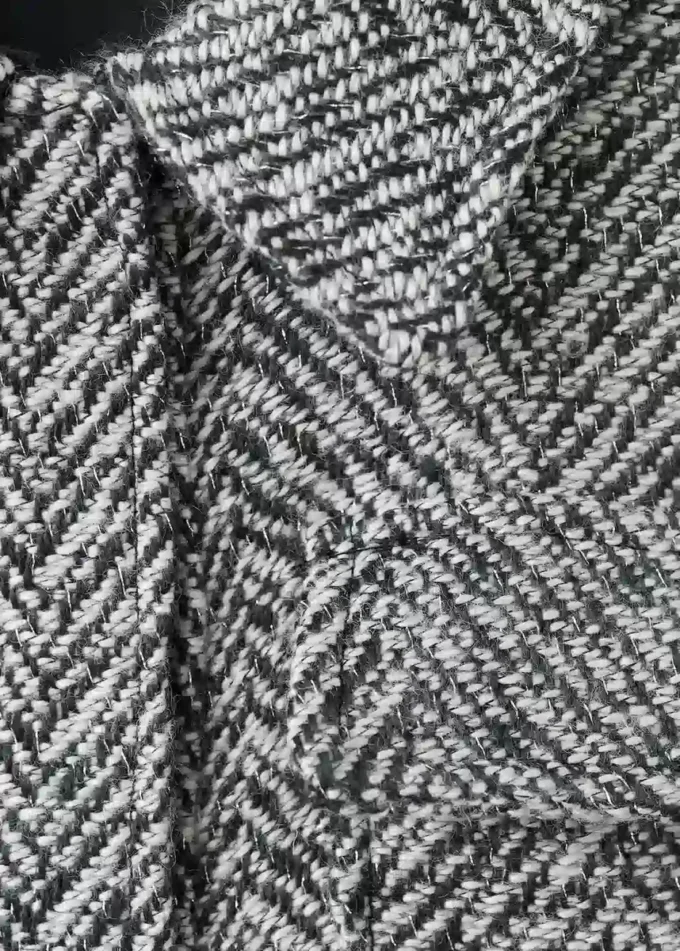 Tweedowa kurtka z lureksowymi detalami