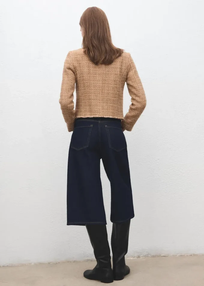 Tweedowa marynarka z postrzępionymi końcami Tweedowa marynarka z postrzępionymi końcami