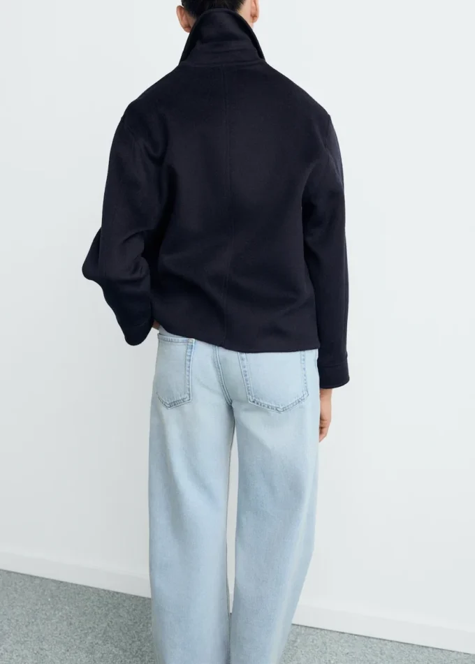 Wełniana kurtka z kieszeniami Wełniana kurtka z kieszeniami