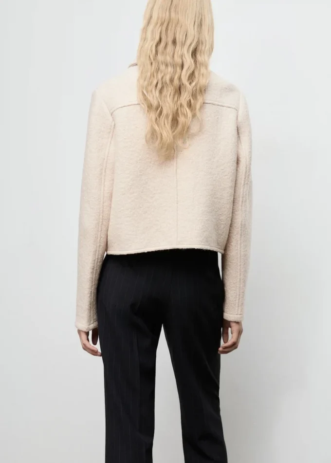 Wełniana kurtka z kieszeniami Wełniana kurtka z kieszeniami