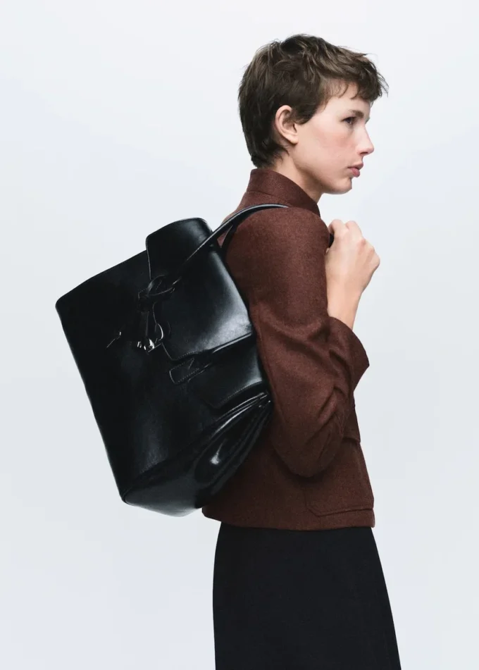 Wełniana marynarka z kołnierzem stójką i kieszeniami Wełniana marynarka z kołnierzem stójką i kieszeniami