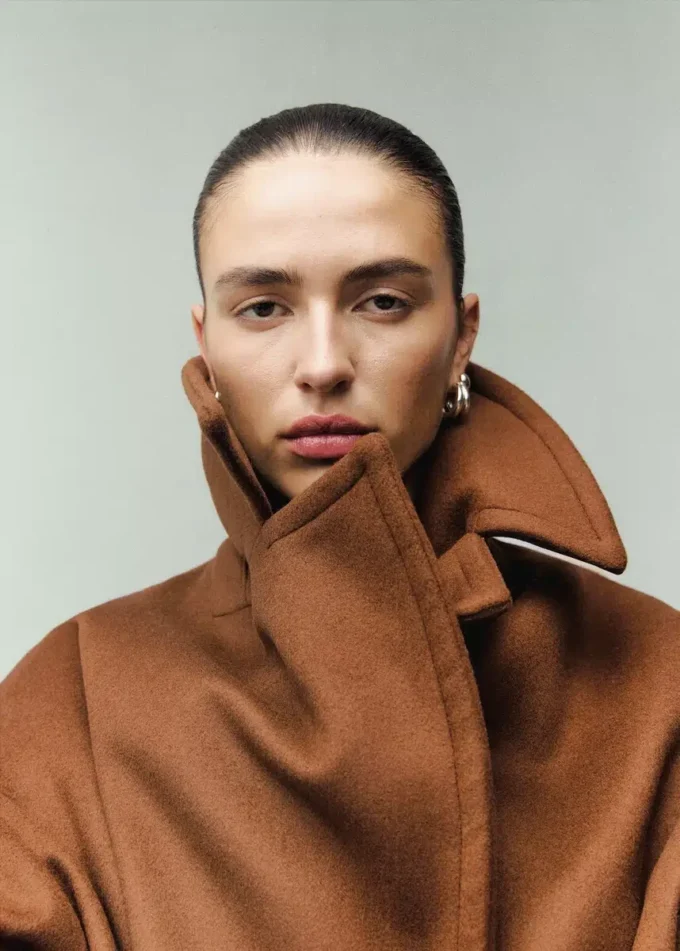 Wełniany płaszcz z klapami Manteco Wełniany płaszcz z klapami Manteco