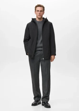 Wodoodporna kurtka z kapturem