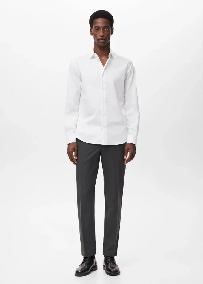 Wygodna, nie wymagająca prasowania koszula z elastycznego materiału Wygodna, nie wymagająca prasowania koszula z elastycznego materiału