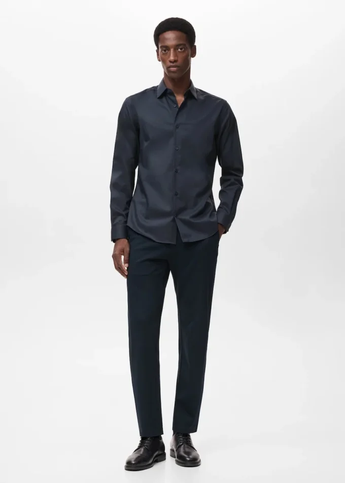 Wygodna, nie wymagająca prasowania koszula z elastycznego materiału Wygodna, nie wymagająca prasowania koszula z elastycznego materiału