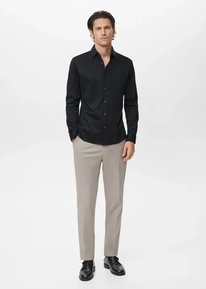 Wygodna, nie wymagająca prasowania koszula z elastycznego materiału Wygodna, nie wymagająca prasowania koszula z elastycznego materiału